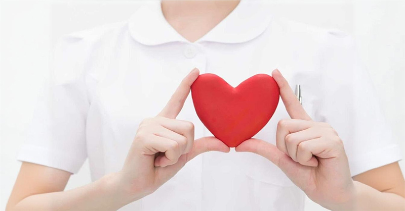La santé de notre cœur est essentielle pour vivre longtemps et en bonne forme. Heureusement, il existe des méthodes naturelles pour le protéger. Dans cet article, vous découvrirez des astuces simples pour prendre soin de votre cœur avec des méthodes efficaces et naturelles